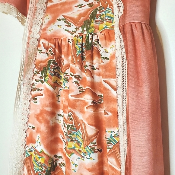 Salmon Vintage Long Dress with Hawaii Print, Lace Trim and Tie Waist - Picture 10 of 15